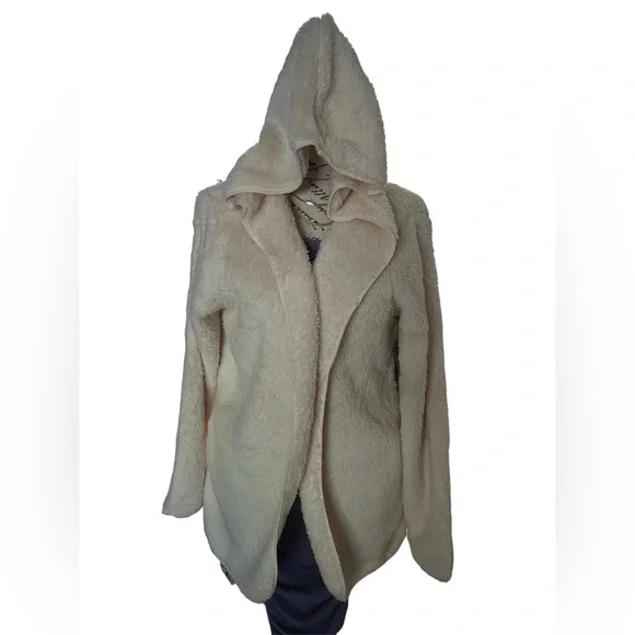 NWT Fuzzy Lightweight Coat - Picture 1 of 6